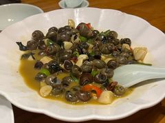 -头上红煨盐鸡·非遗院子餐厅