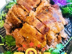 蒙古烤羊背-德乐海蒙餐