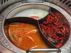 -钢管厂五区小郡肝串串香火锅(人民广场店)