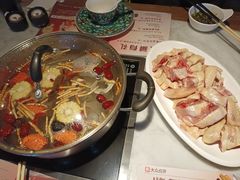 -尚尚仙·酸汤猪手·猪肚鸡火锅(华联万柳购物中心店)