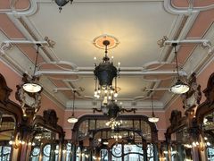 -Majestic Café