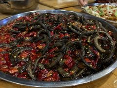 -邱金小炒·30 年盐帮江湖菜(自贡店)