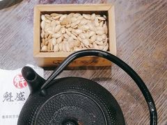 -魁盛居百年鲁菜馆(县西巷店)