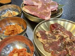 -臻牛烤肉