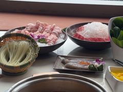 -喃喃椰·糟粕醋·椰子鸡火锅(七堡花园店)
