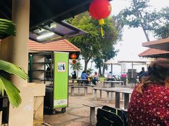 -东海岸人工湖美食村