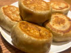 -清真吴记门钉肉饼·喜多利