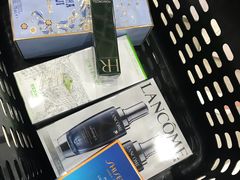 -日上免税行(浦东机场五店)