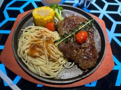 -K+全国连锁KTV(绿地缤纷天地店)