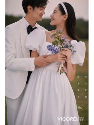 -雪中彩影婚纱摄影·微光艺术中心