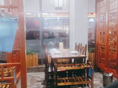 -乡土黄·鲜牛肉火锅·小龙虾(兴业街店)