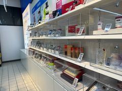 -沃尔玛(前山店)