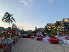 -亚龙湾希尔顿自助餐厅·海鲜·烧烤·沙滩BBQ·现场乐队