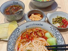 -俏凤凰(美林M·LIVE天地东座店)