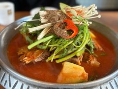 -喇喇排骨火锅·传统韩式脊骨汤(望京西园总店)