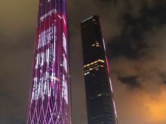 -南京眼步行桥