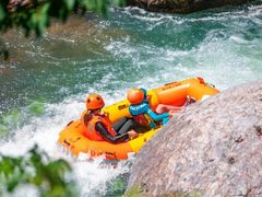-安吉龙王山峡谷漂流