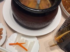 -八府香鸭·啫啫煲(华山路店)