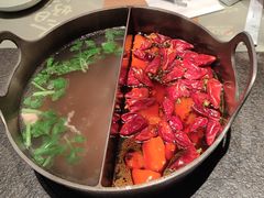 草本鸳鸯锅-盡膳口福跷脚牛肉火锅(晶耀前滩店)