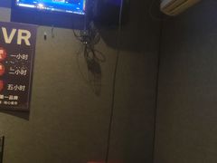 -VR 间客漫·PS电玩·虚拟现实包间游戏电竞(街道口店)