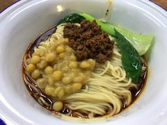 招牌豌杂面-东三里屯豌杂面