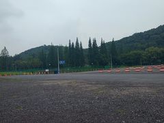 -上海佘山国家森林公园东门地面停车场