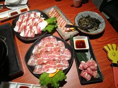 -山之屋炭火烧肉·生啤畅饮(大朗万科中央公园店)