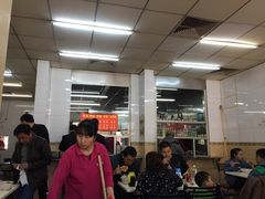 大堂-春雨羊汤店(广开四马路总店)