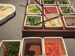 -左庭右院鲜牛肉火锅黑金店(陆家嘴中心店)
