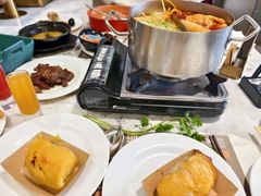 -金马门国际美食百汇(珞喻路店)
