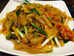 炒牛河-岭南小生·粤港点心(华新旗舰店)