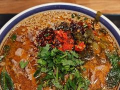 -云阿蛮云南生烫牛肉米线(奉贤路店)