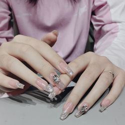 -艾珂·美甲美睫
