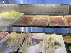 -辣八香新疆孜然串烤火锅(环球港店)