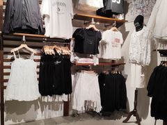 -ONE MOMENT(北京朝外店)