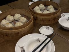 黑松露鹿茸菇鲜肉小笼包-南翔馒头店(豫园店)