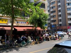 -朱大嘴肥肠血旺(福字街店)