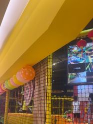 -蹦蹦跳跳(新奥购物中心店)