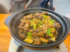 -梁姐啤酒鱼(兴坪古镇店)