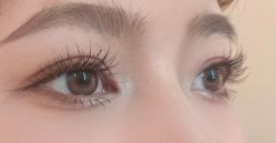 -现代经典婚纱摄影