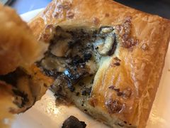 黑松露可頌-星巴克(钦江路店)