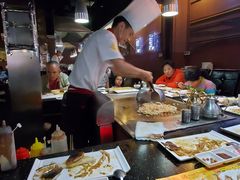 -利昂法式铁板主题餐厅(新奥购物中心店)