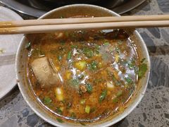 -肖肖酸萝卜鱼火锅(总店)