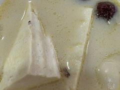 -泸沽肴(泸沽湖大洛水村农村信用社旁店)