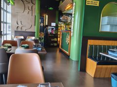 -曼听小寨海鲜烧烤·大连辣炒大王(盖州街店)