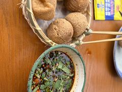 -包整·丝娃娃(一览甲秀楼风景店)