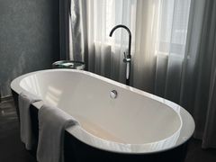 -桔子酒店(合肥淮河路步行街大东门地铁站店)