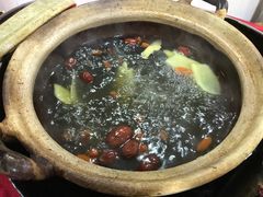 滋补汤底-花苑美食横琴生蚝火锅(拱北粤华路店)