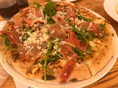 -城市大道红炉披萨烘焙坊