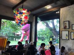 -莓园冰淇淋店